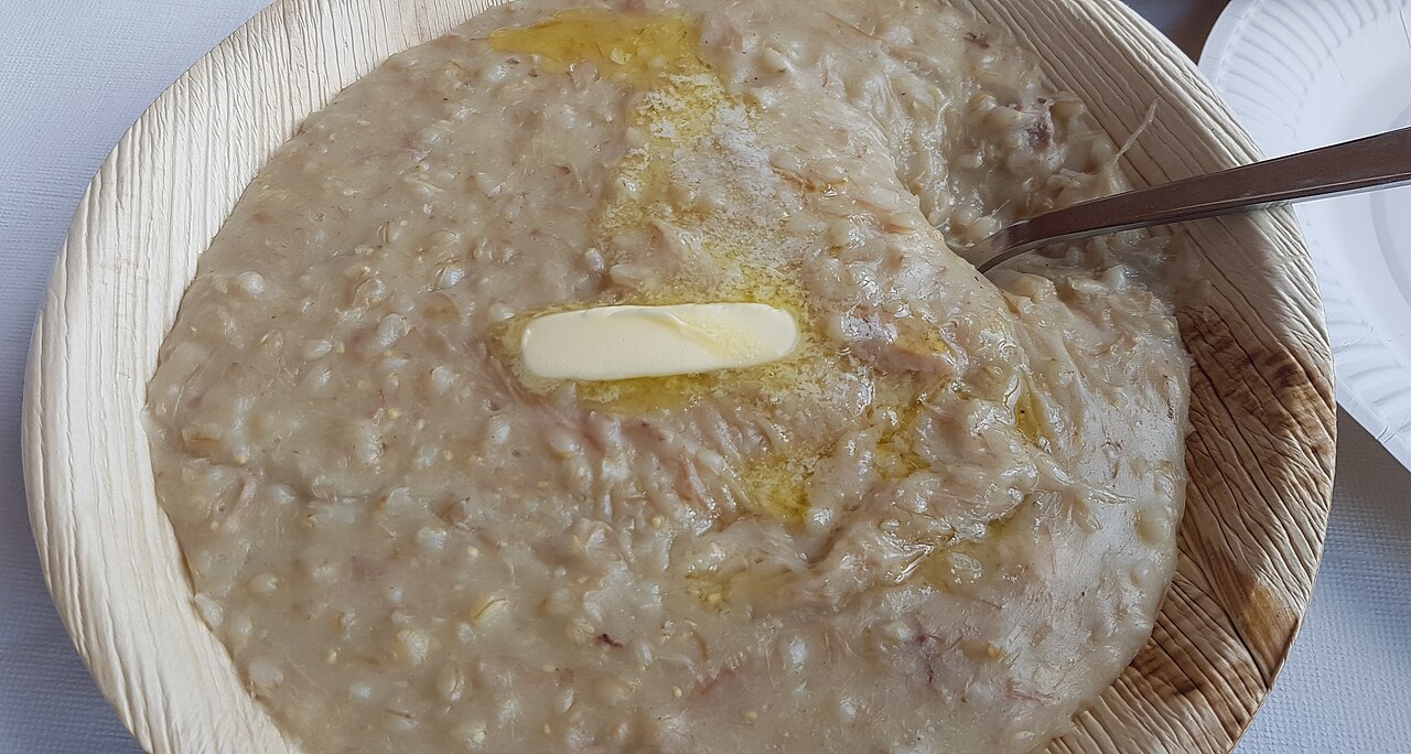 Армянская ариса с курицей и пшеницей